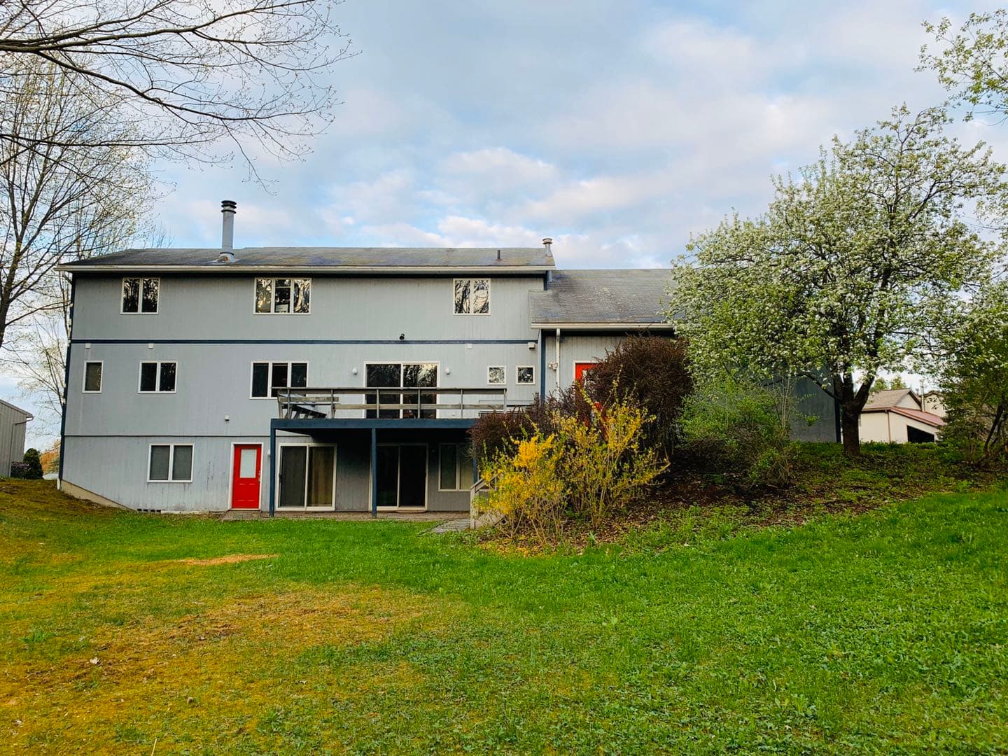 $1,300 / 1br - 600ft2 - 1b1b close to Cornell for rent (East Hill)